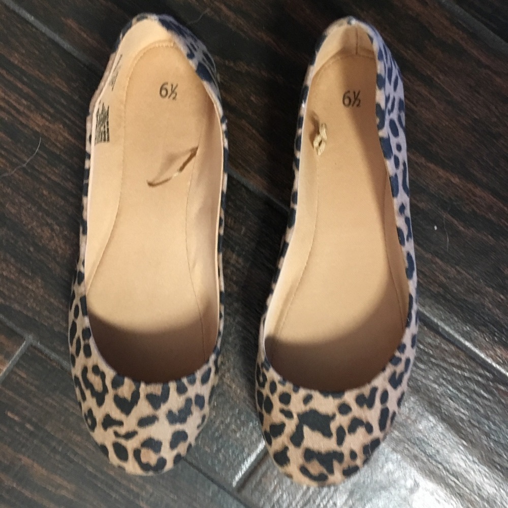 Leopard Flats
